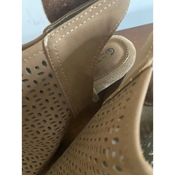 Brown Giani Bernin Sandal Size 8 - Picture 7 of 7